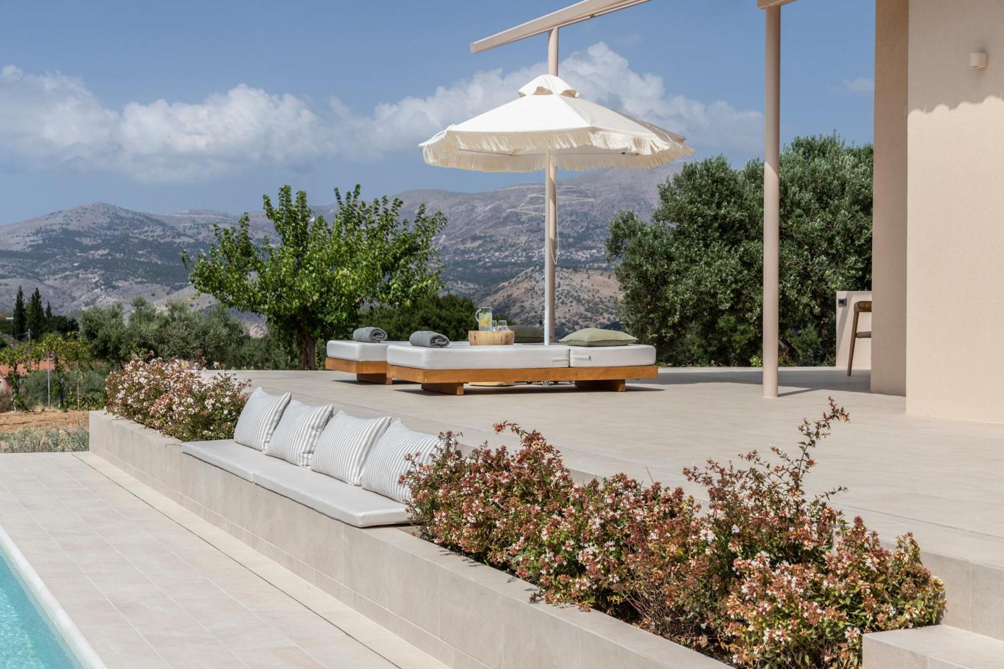 Avertosia Luxury Villas Argostoli  Eksteriør bilde