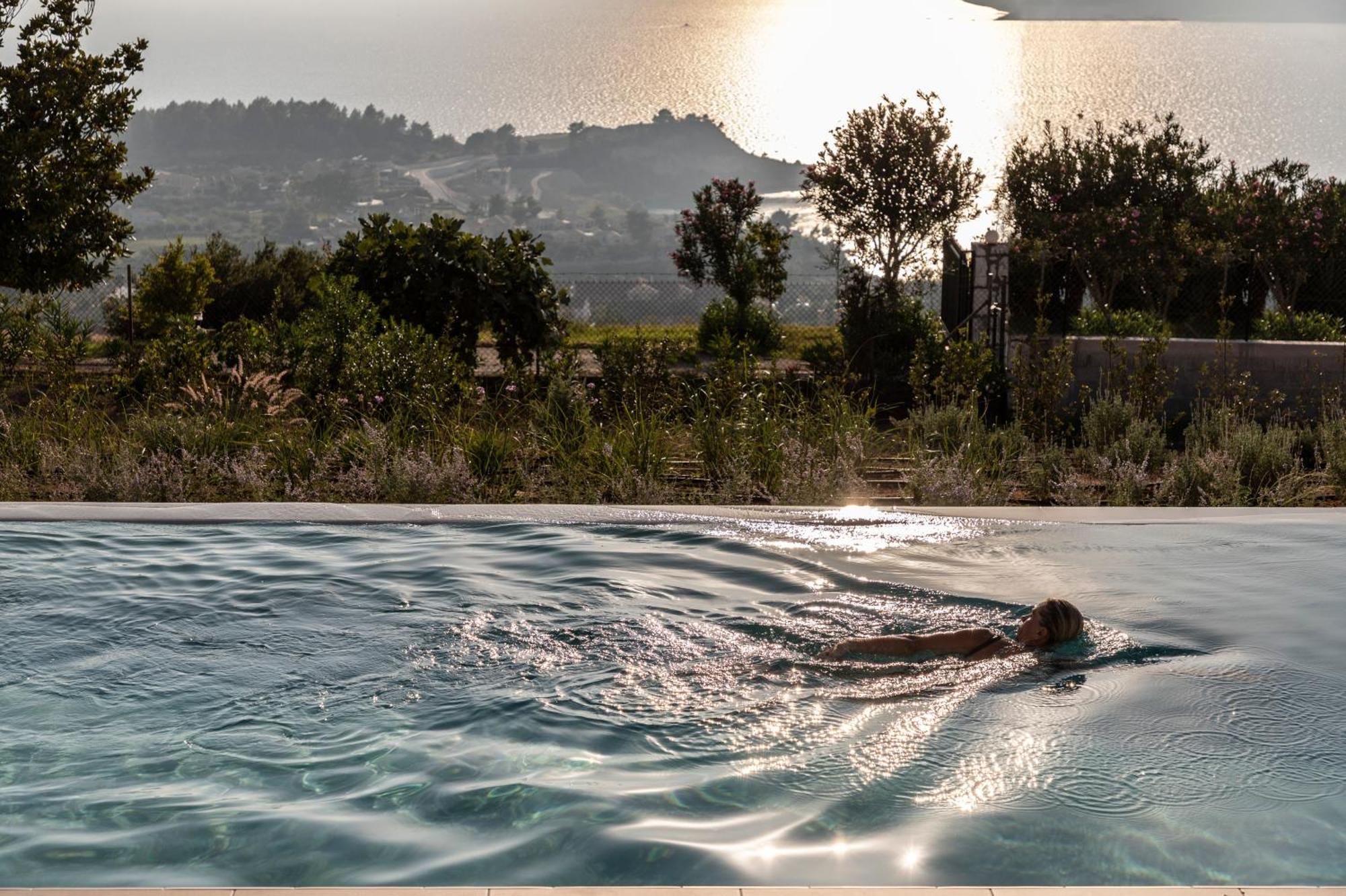 Avertosia Luxury Villas Argostoli  Eksteriør bilde
